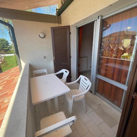 Апартаменты Vega Bilocale Con Piscina E Terrazza Каорле Экстерьер фото